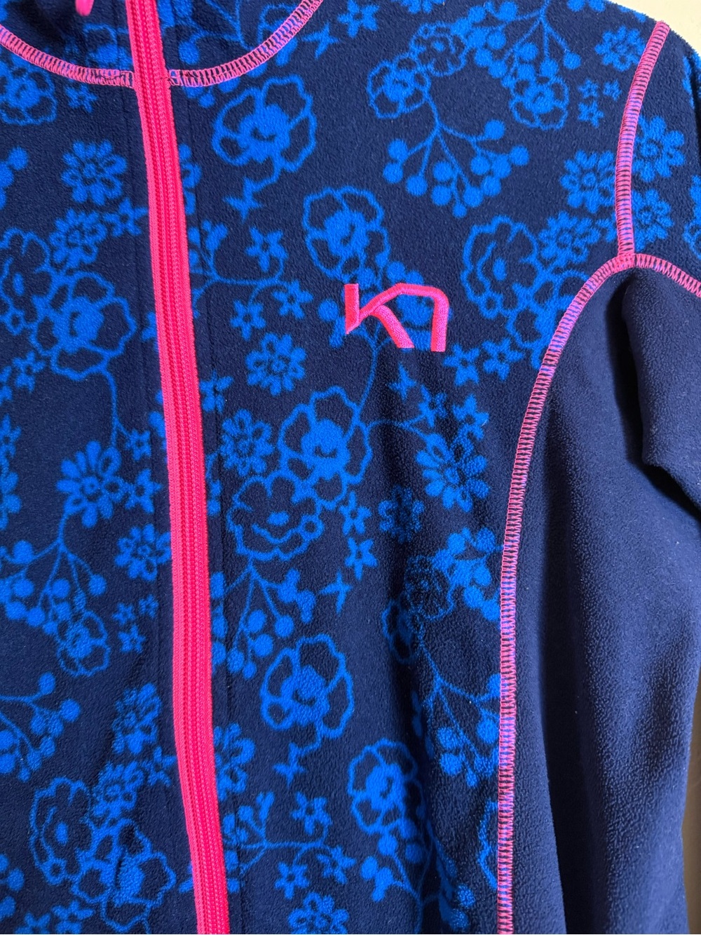 Kari Traa Blue Floral Full-Zip Fleece Jacket with Pink Trim, Size small - Picture 5 of 7
